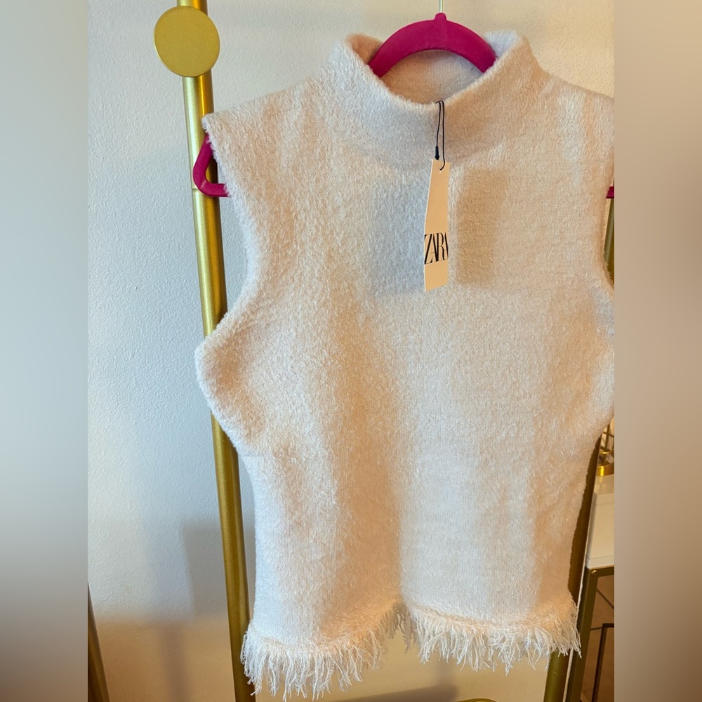 NWT- Zara Ivory Sleeveless Fringe Top - Picture 2 of 10